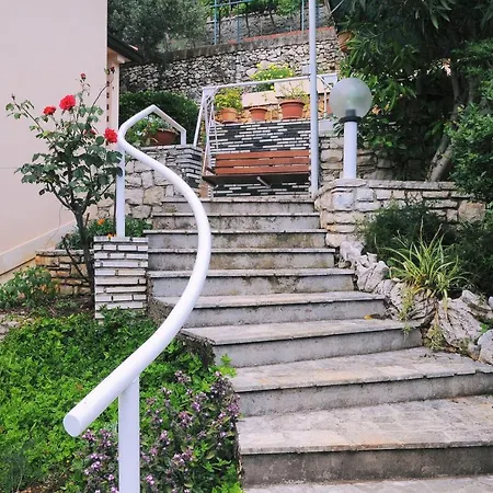 Апартаменты With A Parking Space Rabac, Labin - 11325 *